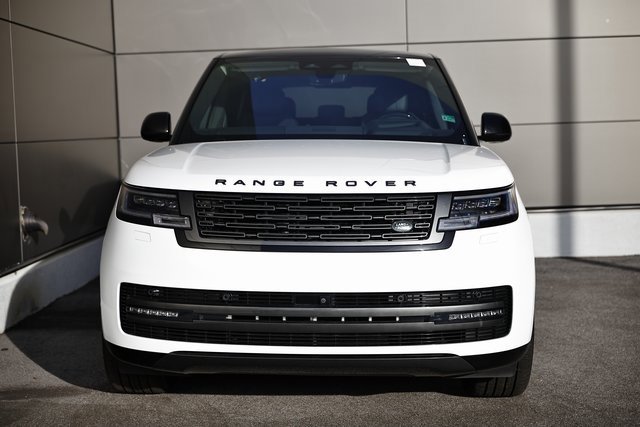 New 2025 Land Rover Range Rover SE image 10