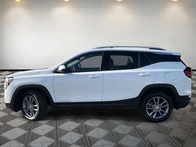 Used 2024 GMC Terrain SLT image 8