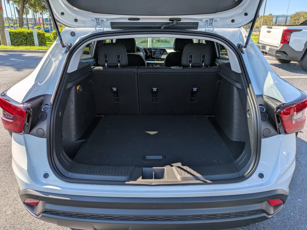 New 2026 Chevrolet Trax LS w/ Driver Confidence Package image 13