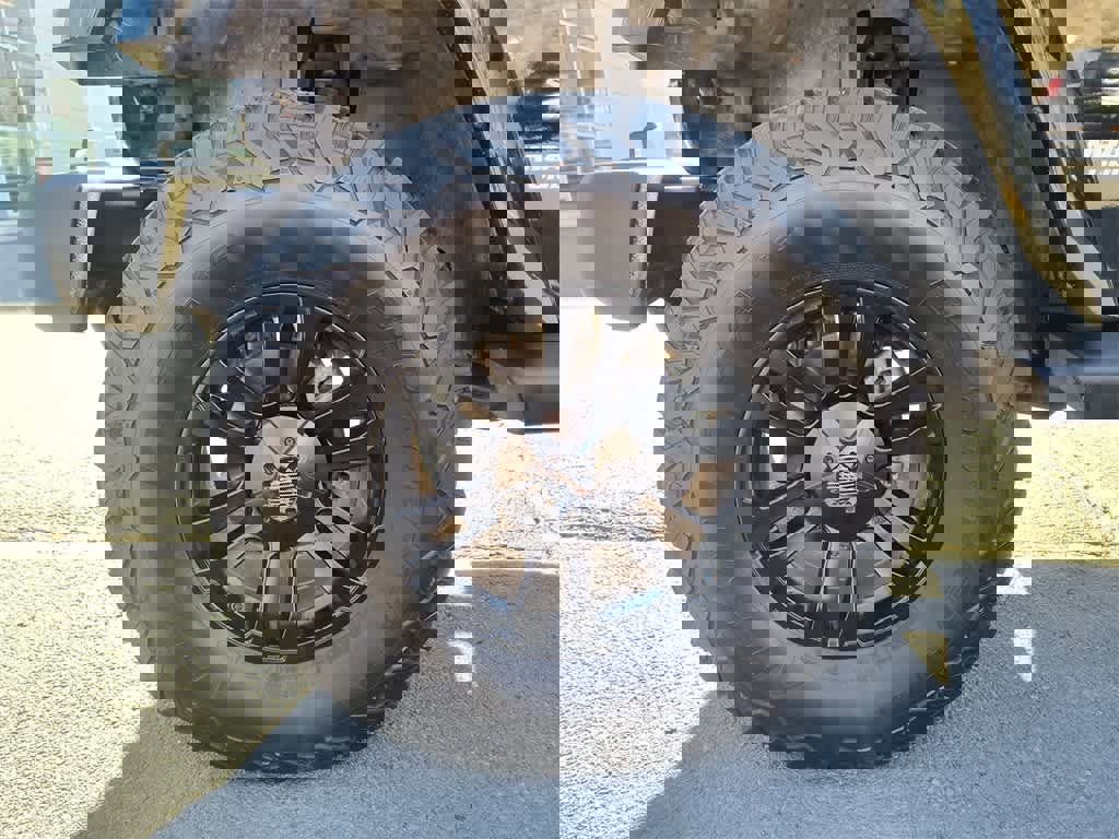 Used 2013 Jeep Wrangler Unlimited Sahara w/ Max Tow Pkg image 10