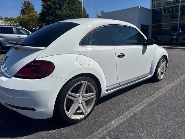 Used 2018 Volkswagen Beetle 2.0T S FWD image 13