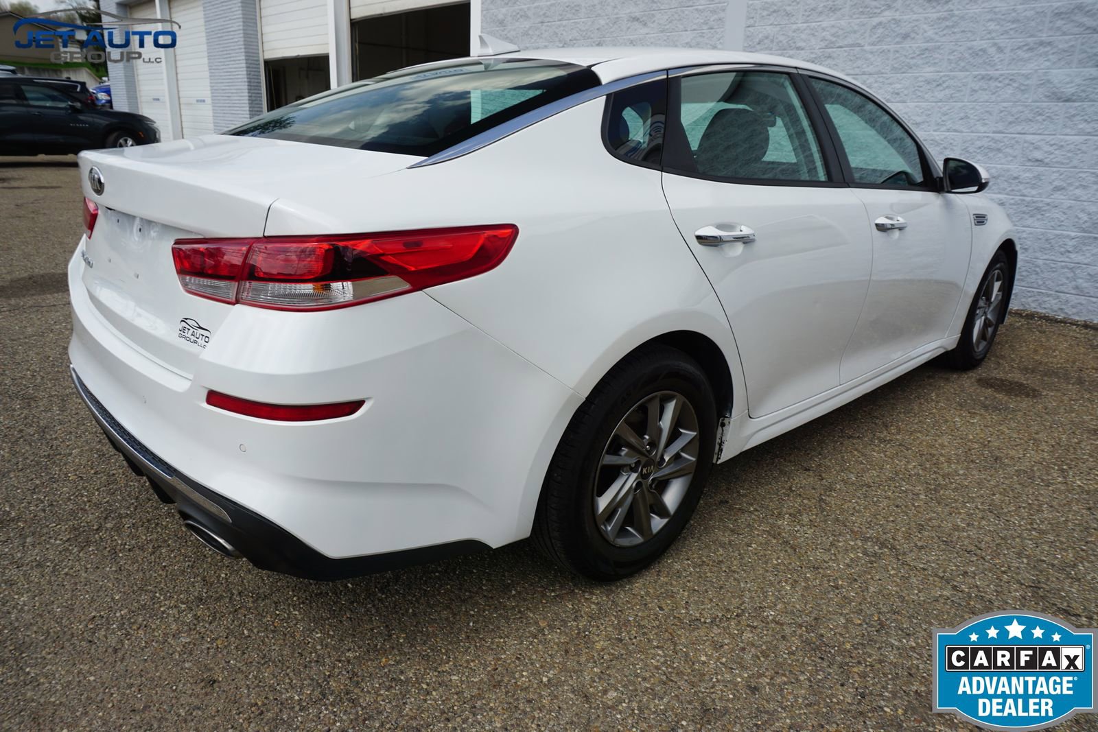 Used 2019 Kia Optima LX image 10