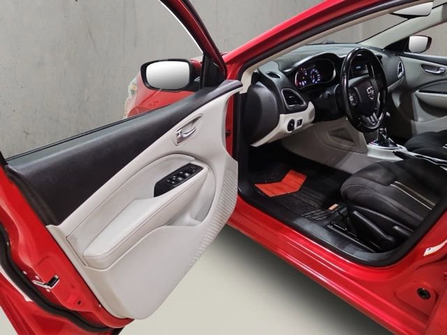 Used 2013 Dodge Dart SXT w/ SXT Special Edition Group FWD image 11