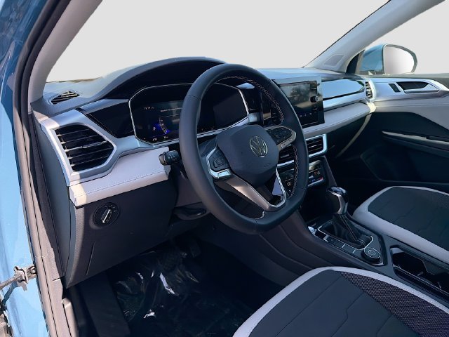 New 2026 Volkswagen Taos SE AWD/4WD image 9