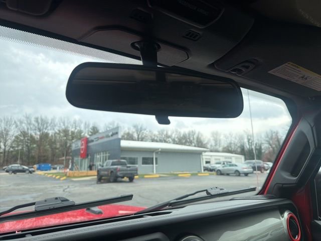 Used 2021 Jeep Wrangler Unlimited Sahara image 27