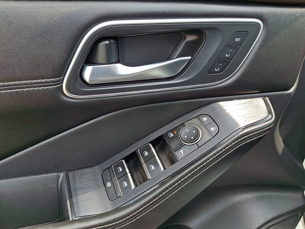 Used 2021 Nissan Rogue Platinum AWD/4WD image 17