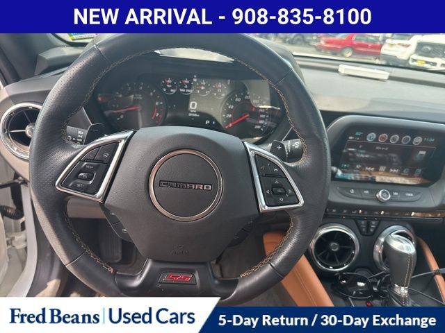 Used 2018 Chevrolet Camaro SS RWD image 13