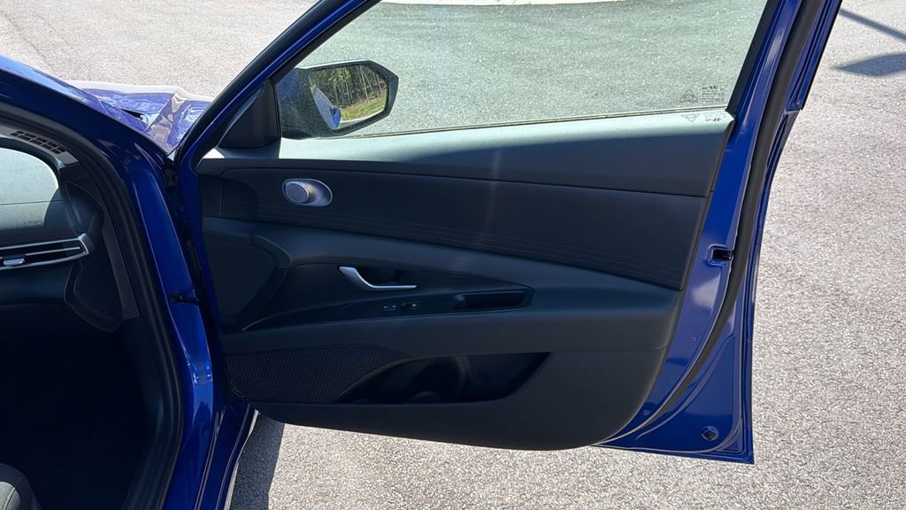 New 2026 Hyundai Elantra SE image 14