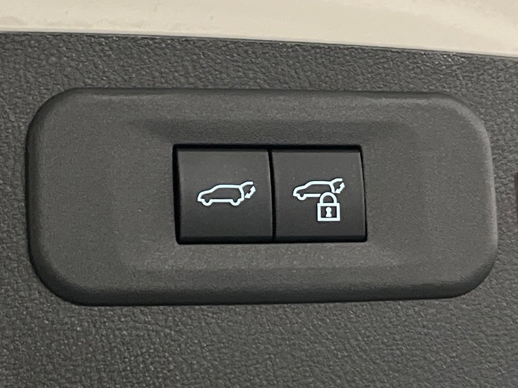 Used 2025 Lexus NX 250 FWD w/ Premium Package image 38