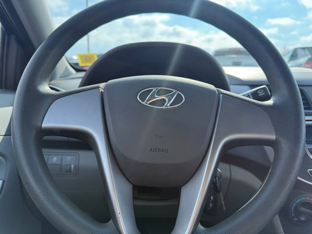 Used 2015 Hyundai Accent GLS image 16