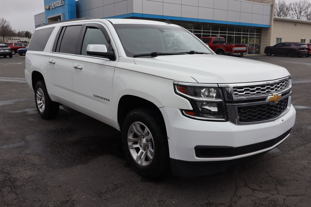 Used 2015 Chevrolet Suburban LS image 2