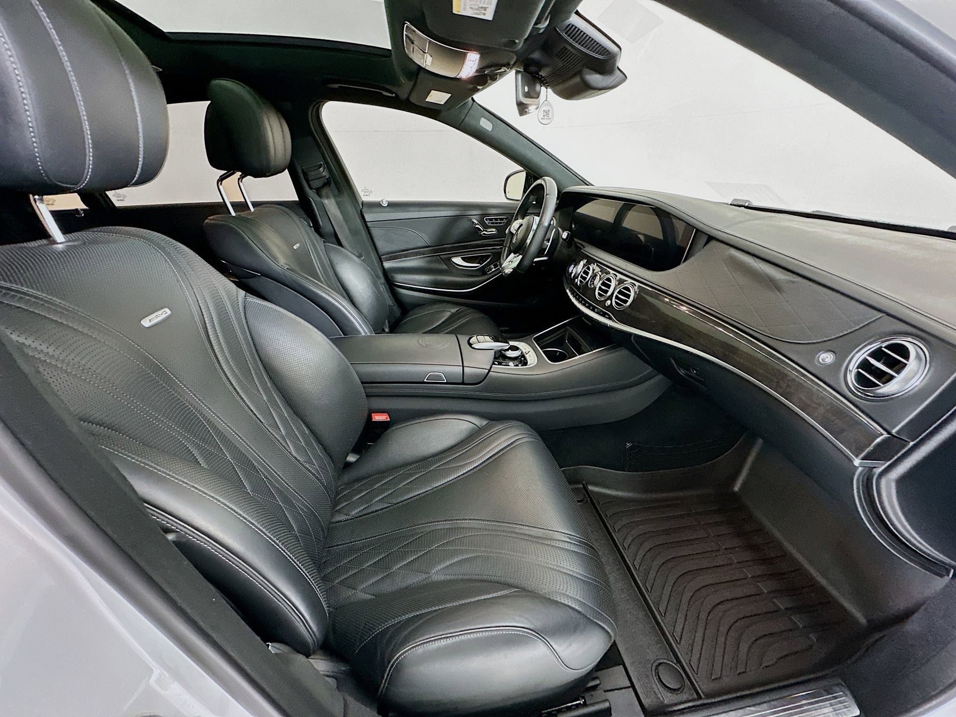 Used 2019 Mercedes-Benz S 63 AMG S 4MATIC Sedan image 30