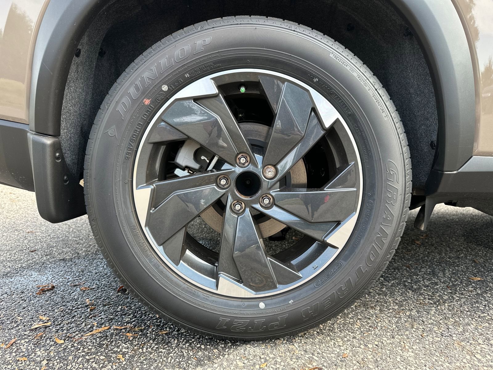 New 2025 Nissan Rogue SV w/ SV Premium Package image 17