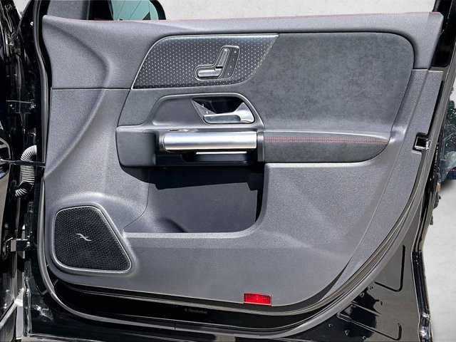 Used 2025 Mercedes-Benz GLA 250 image 19