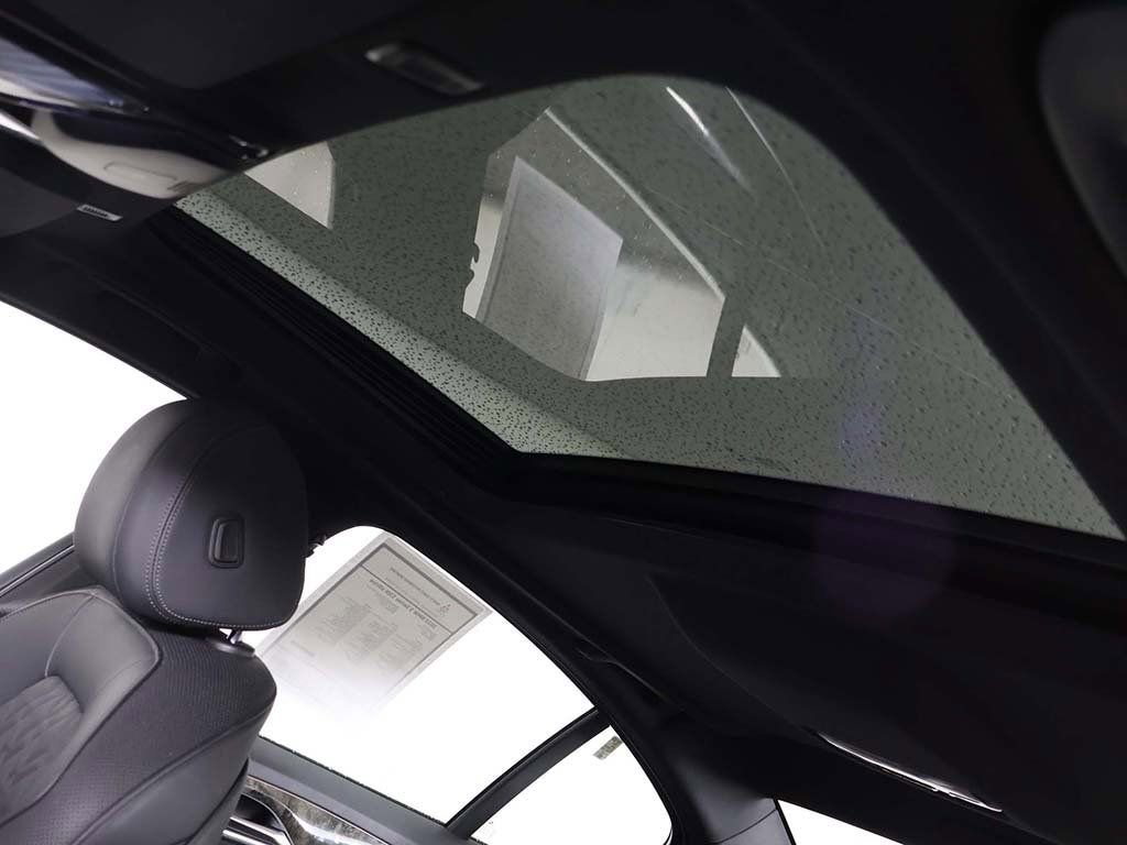 Used 2023 BMW 530i xDrive w/ Convenience Package image 19