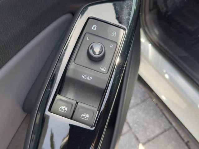 Certified 2023 Volkswagen ID.4 Pro S RWD image 18