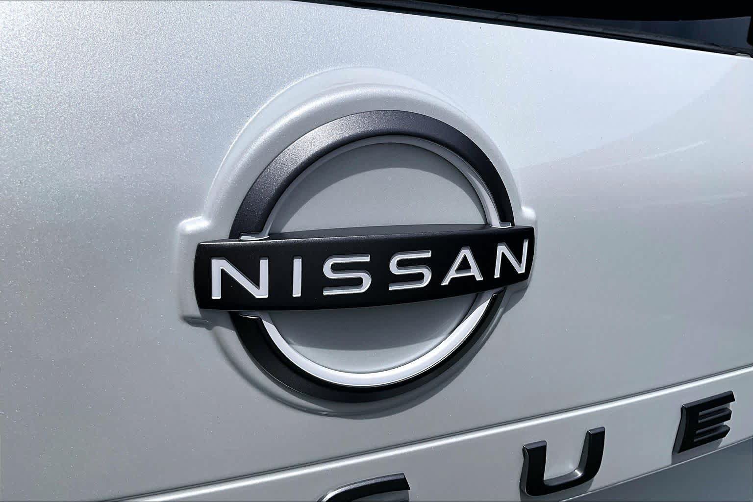 New 2026 Nissan Rogue SV FWD image 15