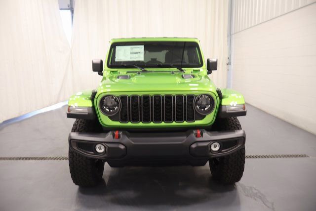 New 2026 Jeep Wrangler Unlimited Rubicon w/ Technology Group image 3