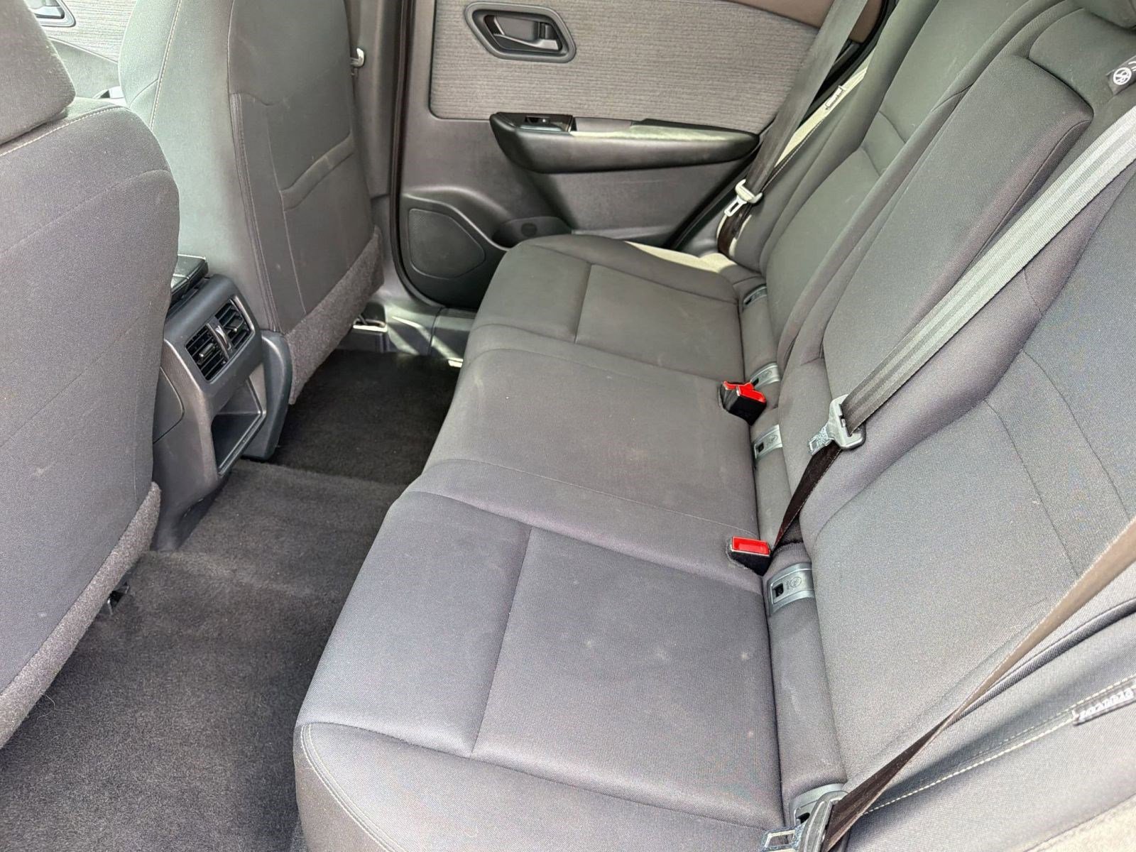 Used 2023 Nissan Rogue S FWD image 22
