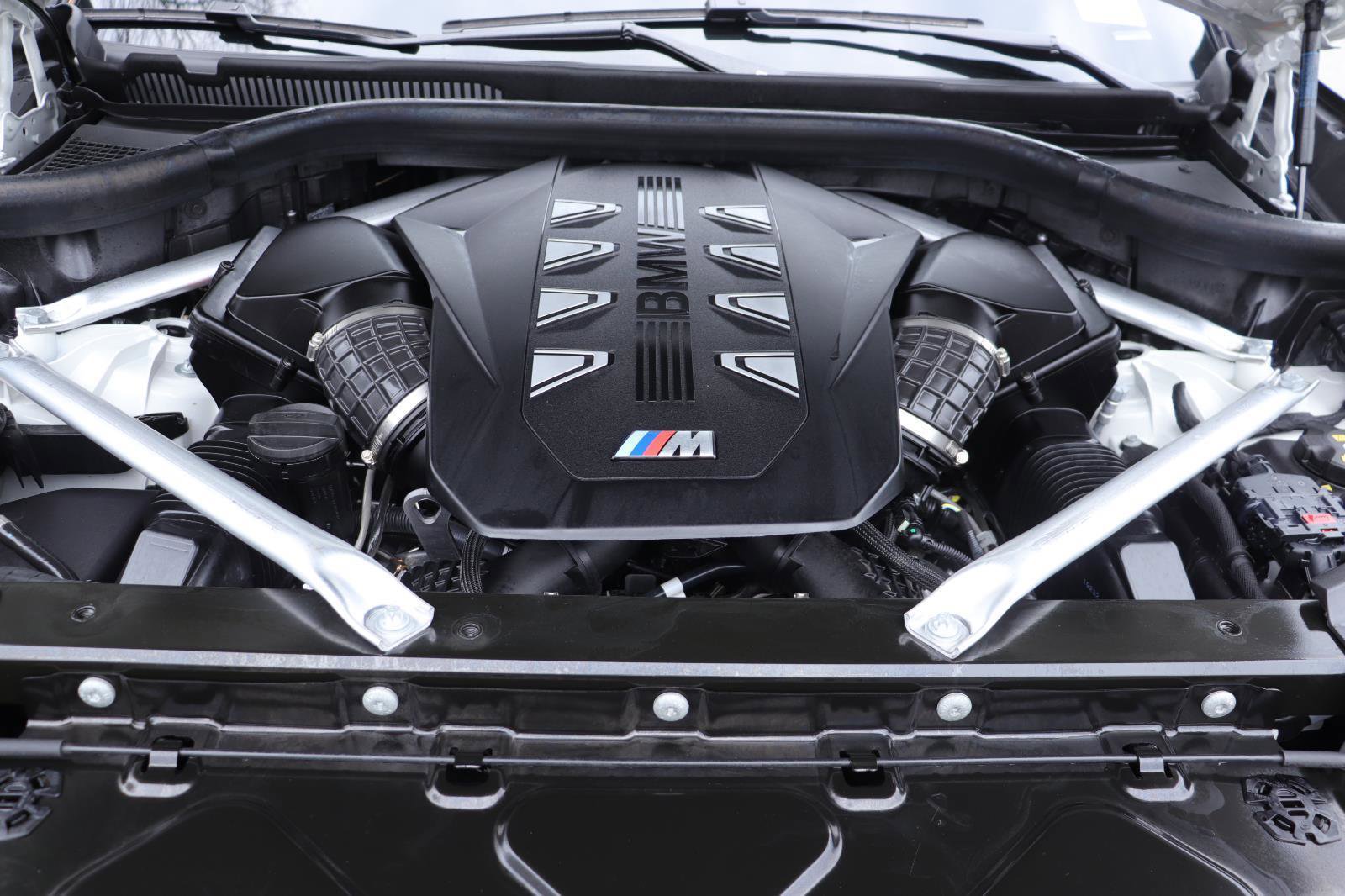 Used 2024 BMW X5 M60i image 43