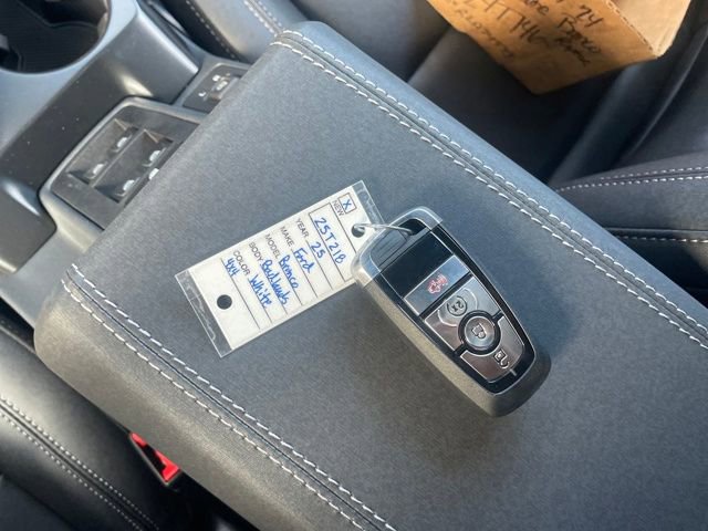 New 2025 Ford Bronco Badlands image 28