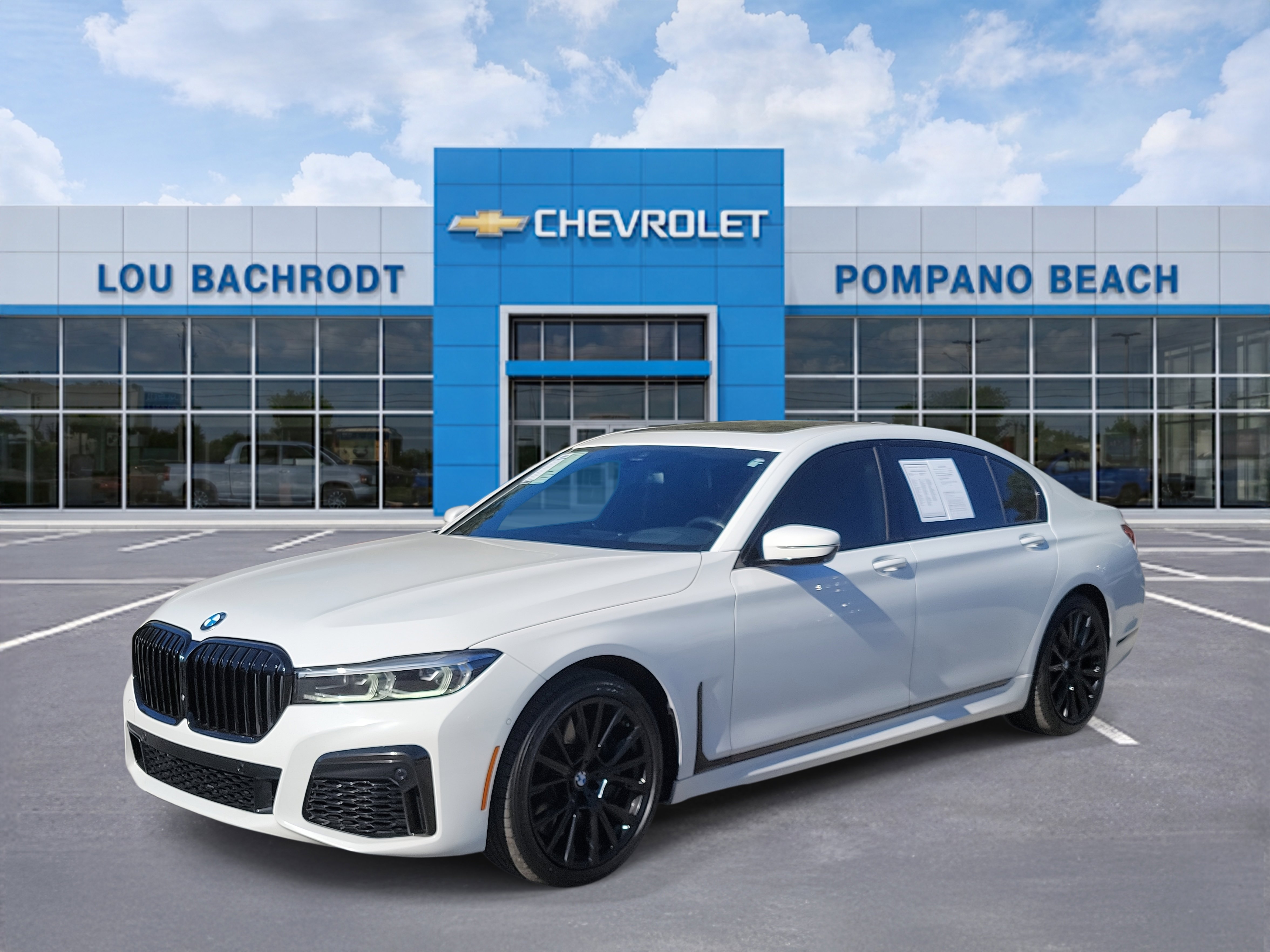 Used 2021 BMW 750i xDrive w/ M Sport Package image 3