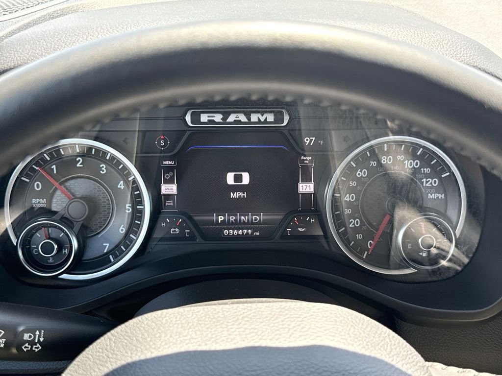 Used 2022 RAM 1500 Big Horn AWD/4WD image 24