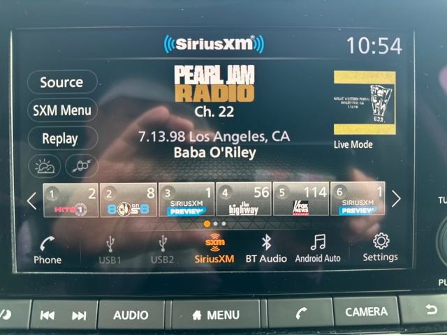 Used 2024 Nissan Pathfinder S image 16