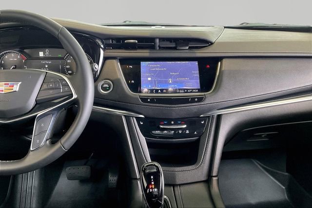 Used 2025 Cadillac XT5 Premium Luxury FWD image 9