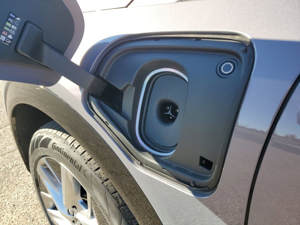 New 2026 Cadillac Optiq Luxury 1 image 35