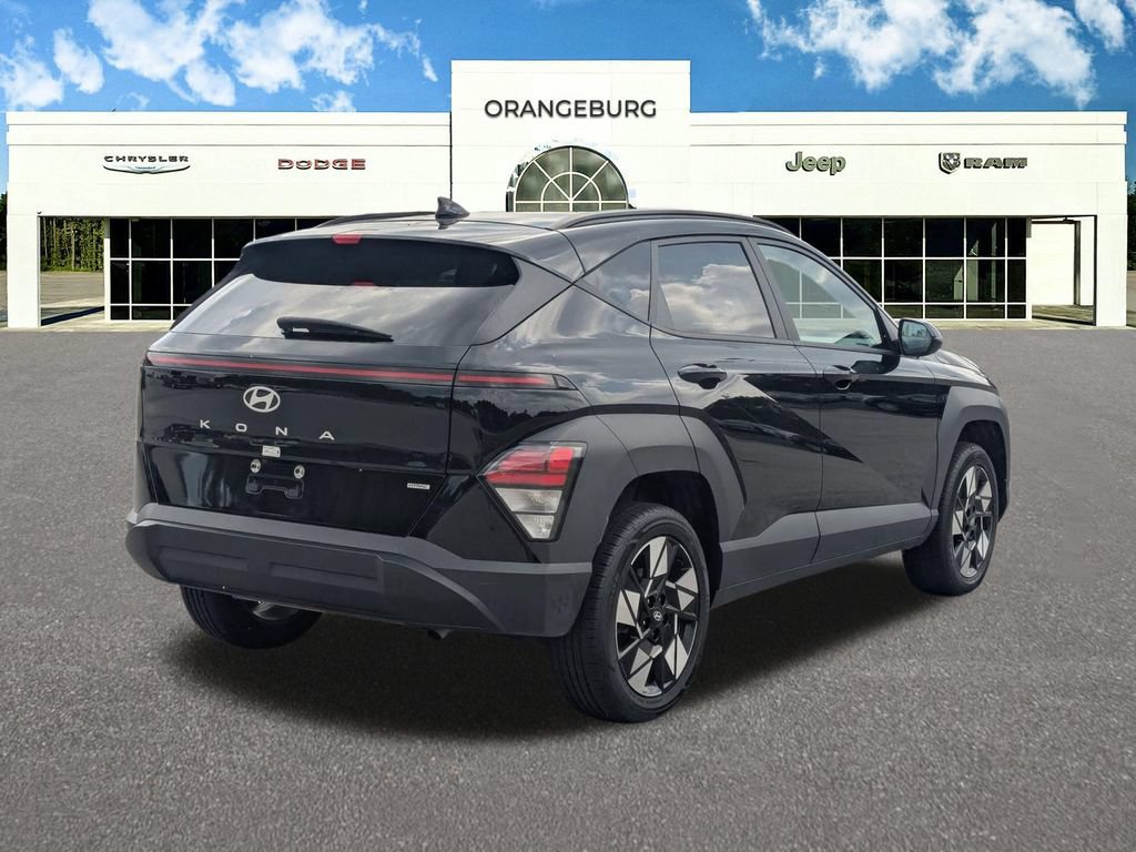 Used 2024 Hyundai Kona SEL AWD/4WD image 7