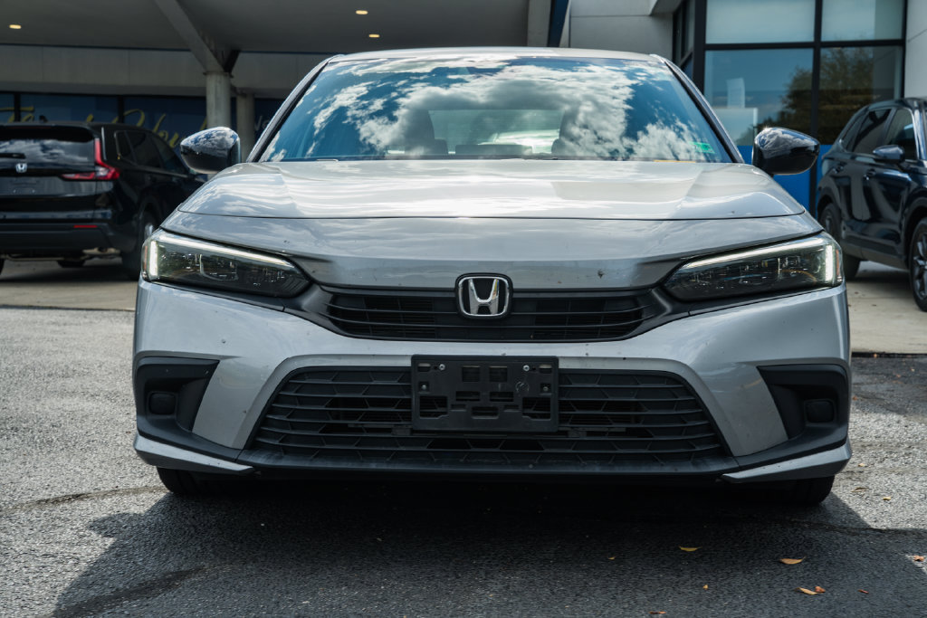 Used 2023 Honda Civic Sport image 2