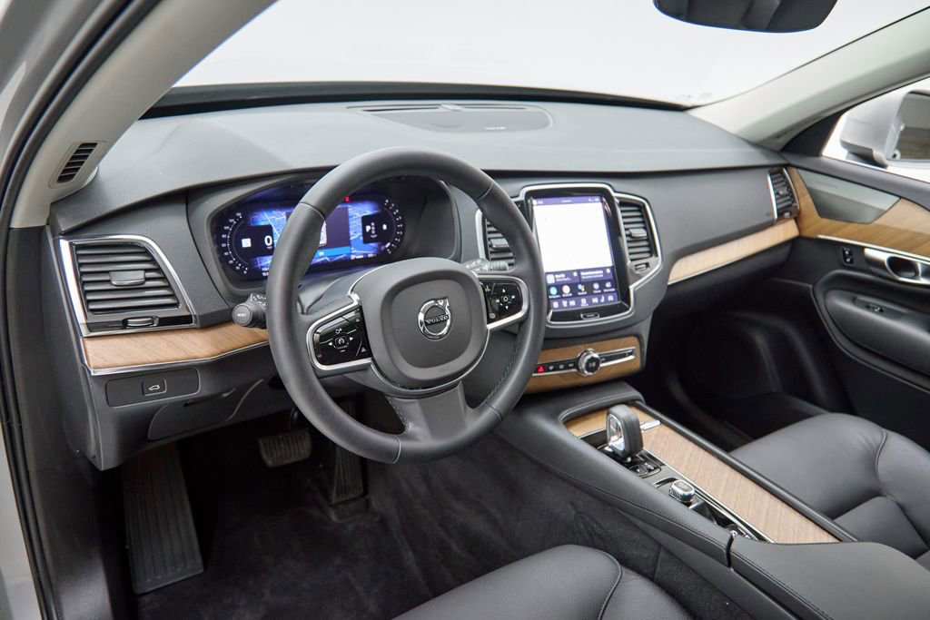 Certified 2023 Volvo XC90 B6 Plus w/ Protection Package Premier image 12