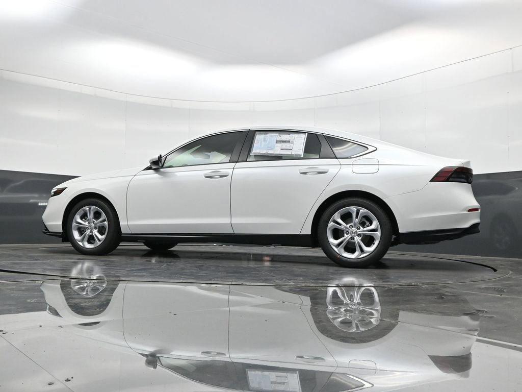 Used 2025 Honda Accord LX image 27