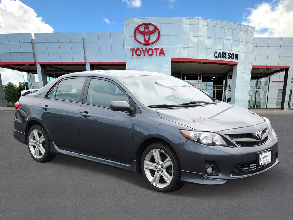 Used 2013 Toyota Corolla S w/ Premium Pkg FWD image 2