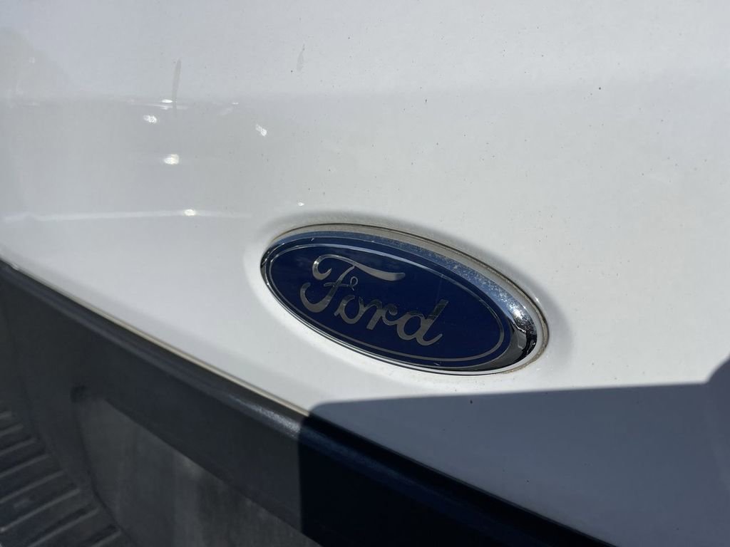 Used 2019 Ford Transit 250 148 Medium Roof image 8
