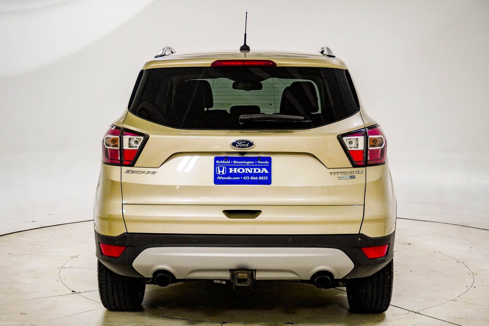 Used 2017 Ford Escape Titanium image 6