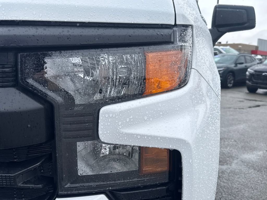 Used 2024 Chevrolet Silverado 1500 Custom image 10