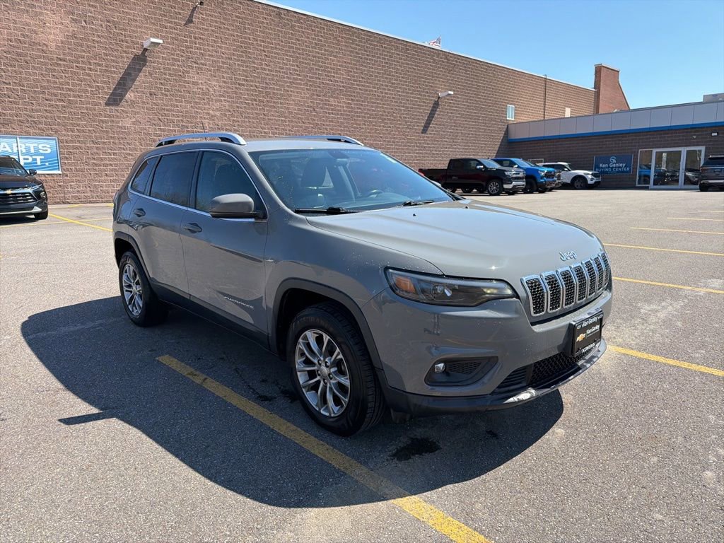 Used 2020 Jeep Cherokee Latitude Plus w/ Cold Weather Group image 2