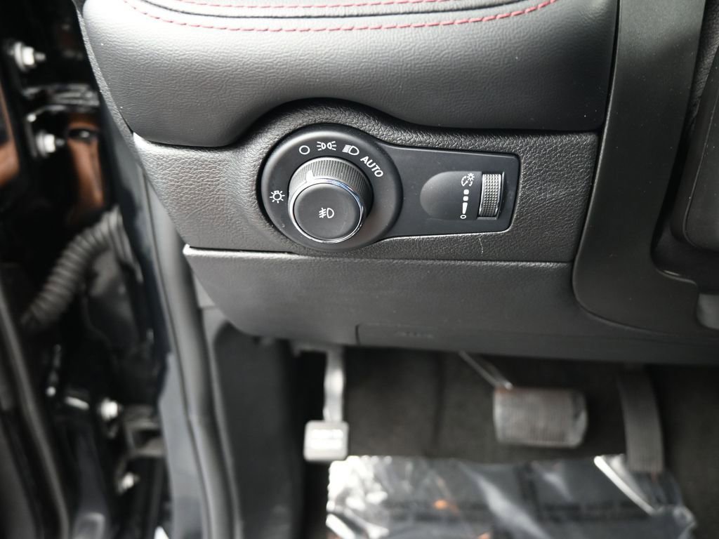 Used 2022 Dodge Durango R/T image 32