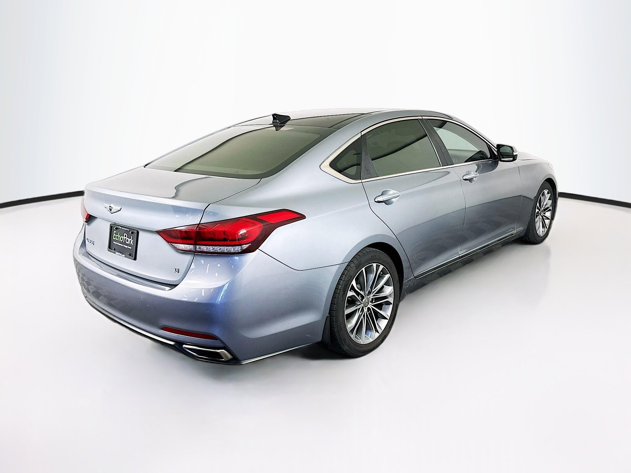 Used 2015 Hyundai Genesis 3.8 w/ Option Group 04 RWD image 9