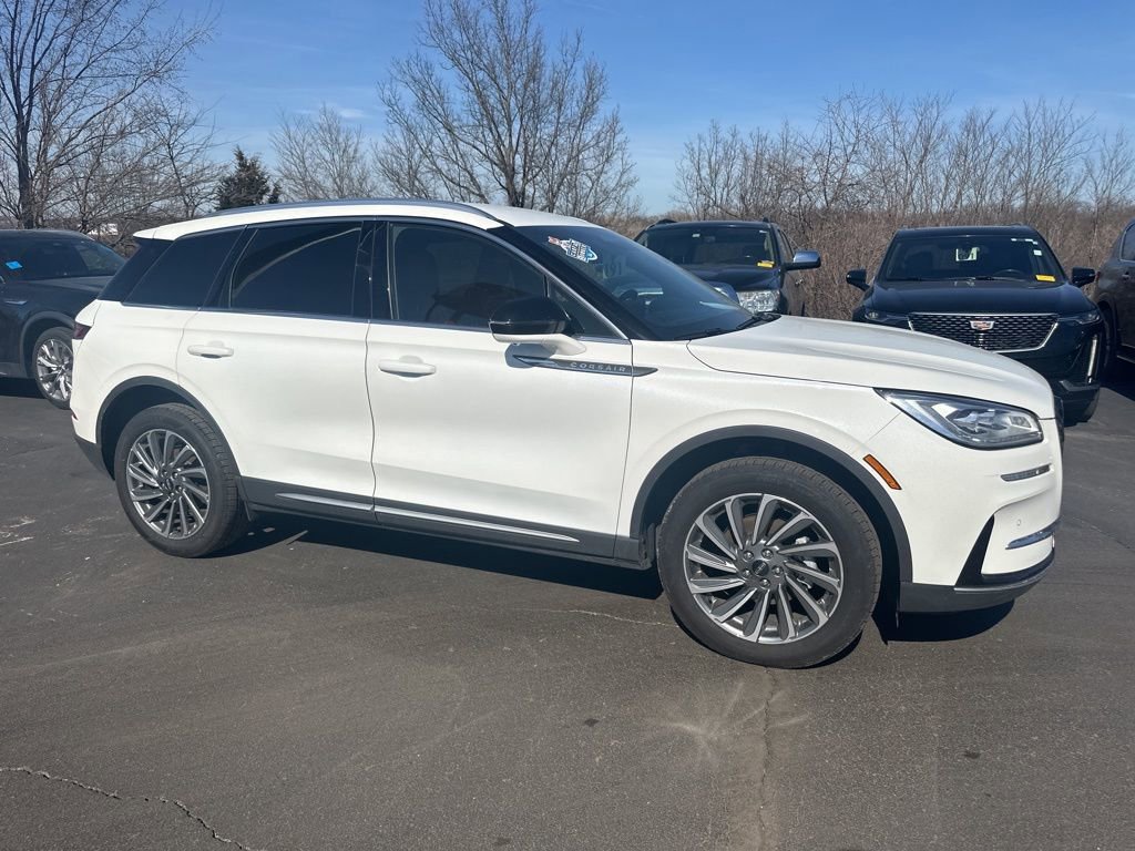 Used 2023 Lincoln Corsair Reserve w/ Equipment Group 201A image 7