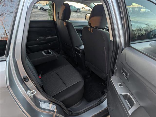Used 2021 Mitsubishi Outlander Sport SE image 14