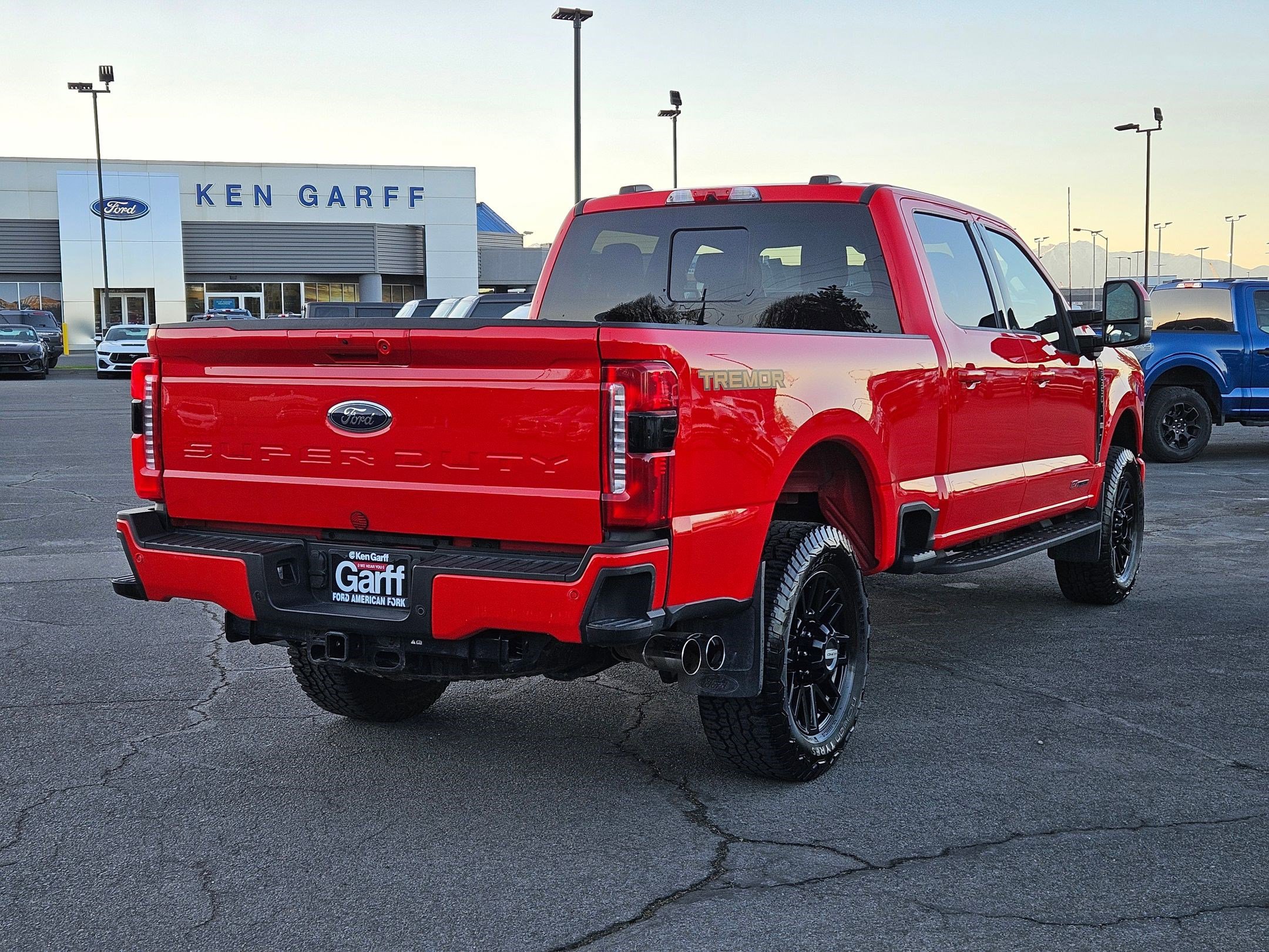 Used 2023 Ford F350 Lariat w/ Lariat Ultimate Package image 3