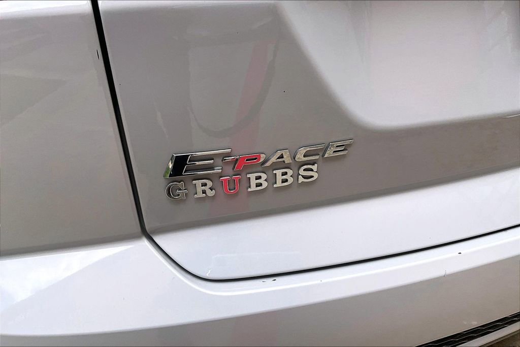 Used 2019 Jaguar E-PACE R-Dynamic S image 42