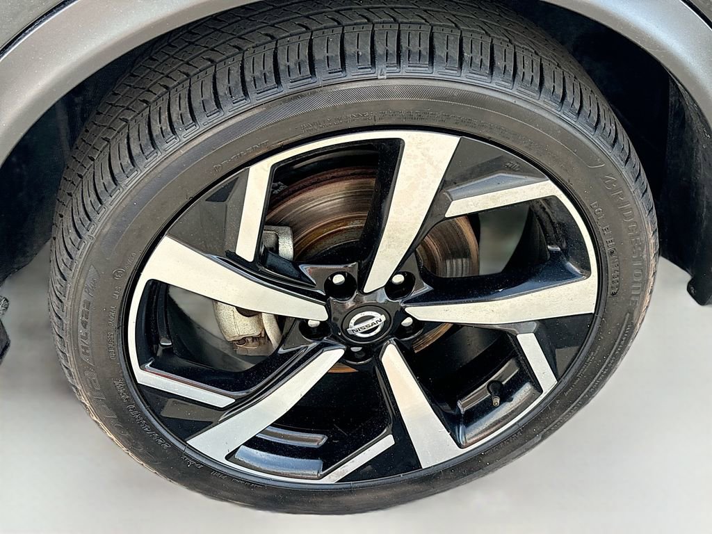 Used 2022 Nissan Rogue Sport SL w/ Premium Package image 32