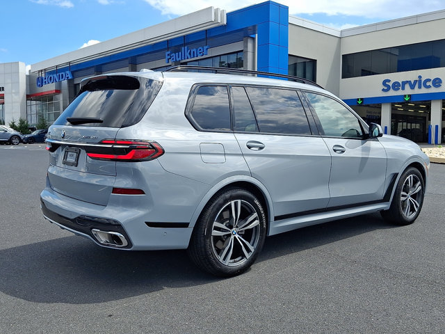 Used 2026 BMW X7 xDrive40i w/ M Sport Package AWD/4WD image 6