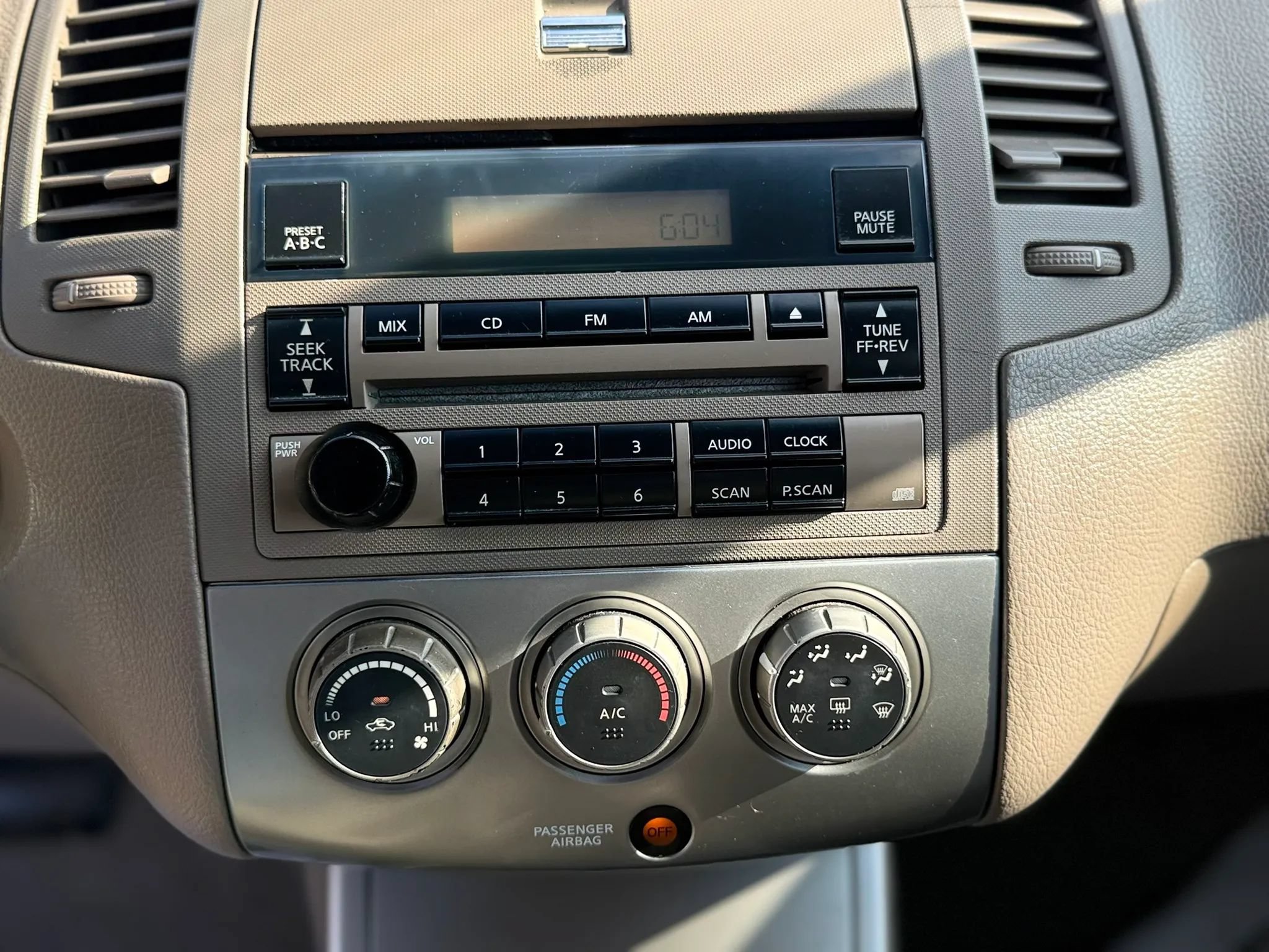 Used 2005 Nissan Altima 2.5 S w/ (S02) Side Airbags Pkg FWD image 23