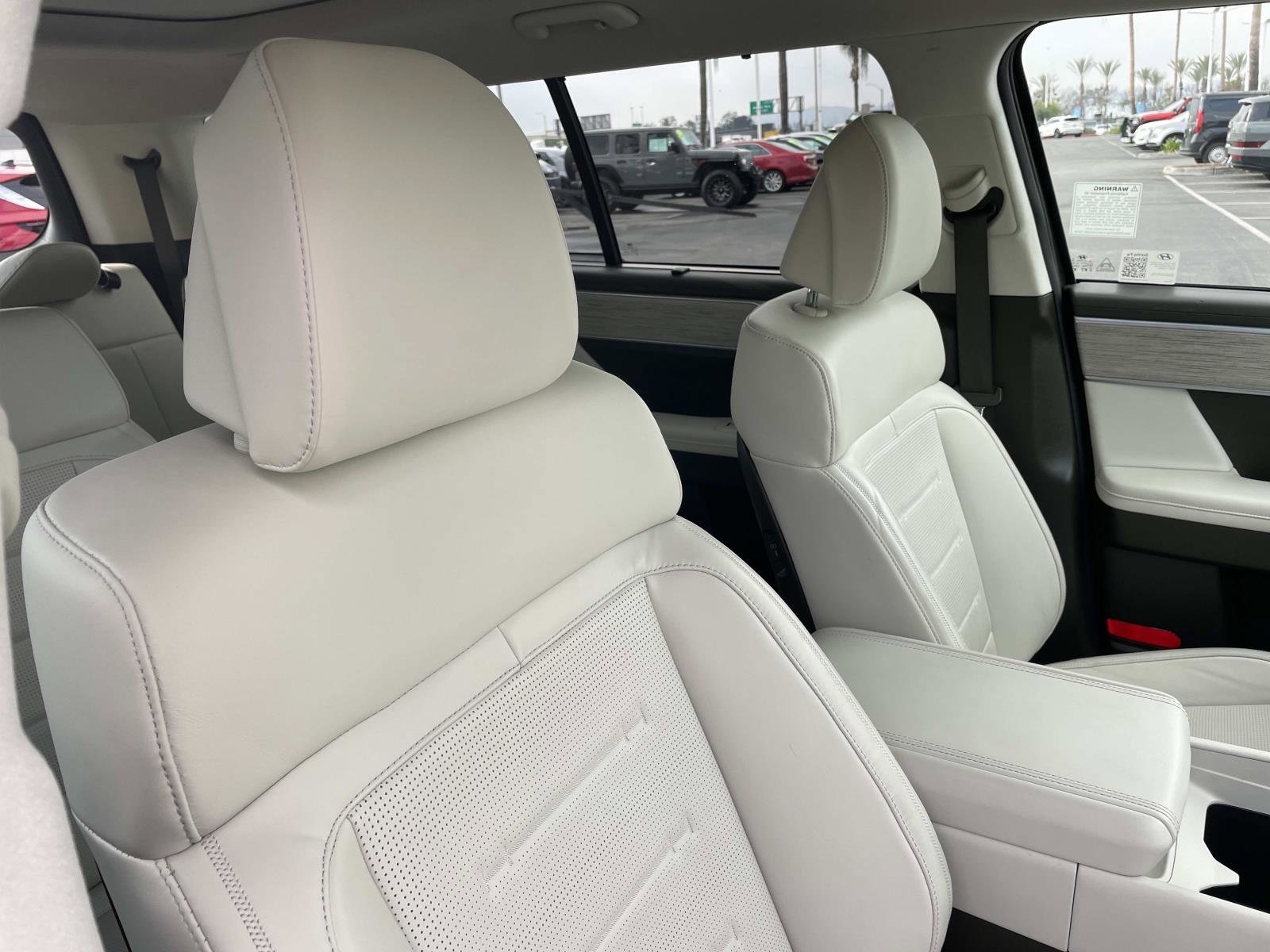 Used 2024 Hyundai Santa Fe Calligraphy image 28