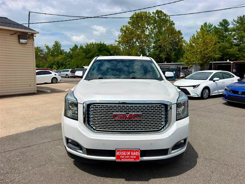 Used 2017 GMC Yukon Denali w/ Open Road Package AWD/4WD image 10